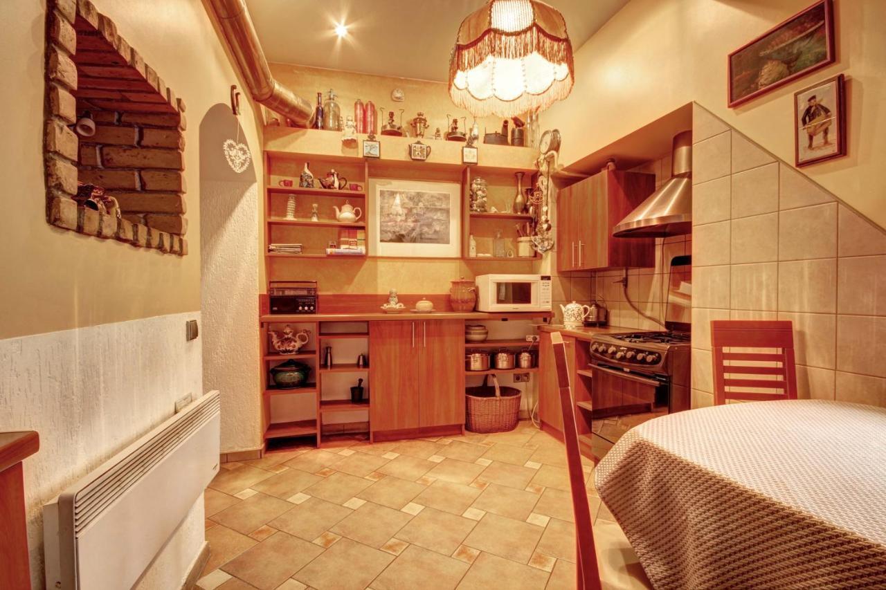 Sofijos Apartamentai Old Town Аеропорт Вільнюс Екстер'єр фото